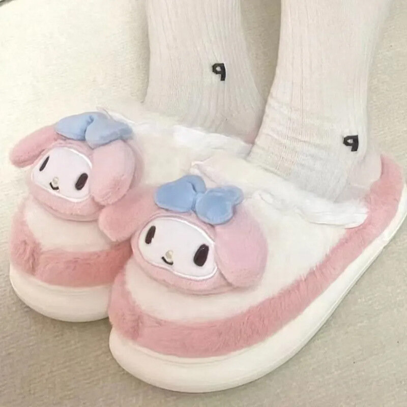 Sanrio kurokis Melodys Cinnamoroll sandal katun tebal dalam ruangan wanita rumah lucu musim dingin hangat kartun berbulu sandal