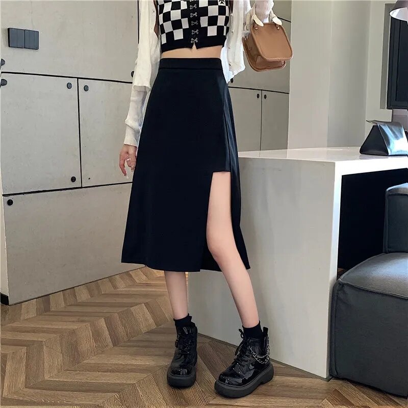 Spring Summer New Black Split Hem Mid Length A-line Skirt Solid Color Loose All-match Skirts Simplicity Fashion Women Clothing