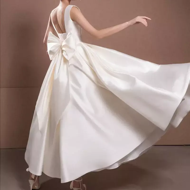 Lanmu-Vestidos femininos curtos vintage com comprimento de chá, vestido de baile simples com pescoço redondo, recepção cetim, vestido de noiva, 2024