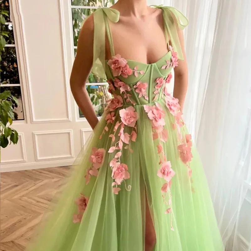 Flavinke-فساتين حفلة موسيقية مزينة باللون الأخضر ، فستان الأميرة على شكل حرف a ، حزام سباغيتي ، فستان للحفلات المسائية بدون ظهر ، فتحة جانبية