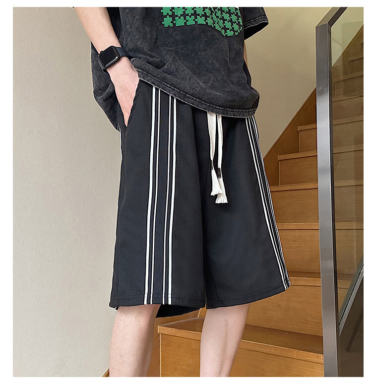 2024 Męskie szorty w paski z boku High Street Codzienne luźne krótkie spodnie Mężczyźni Koreańska moda Letnie szorty Y2k dla mężczyzn