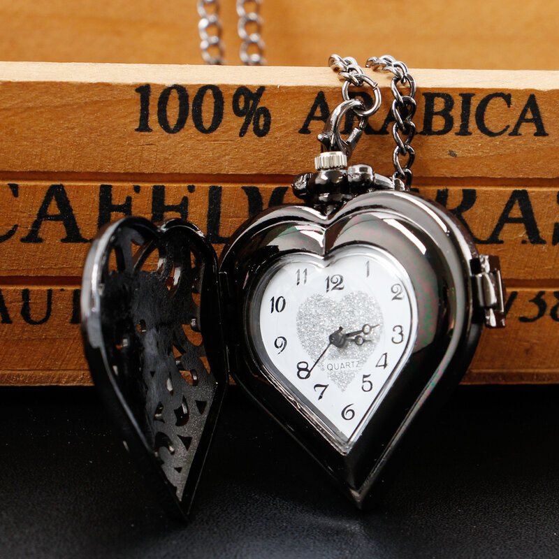 Black Vintage Exquisite Hollow Heart-shaped Necklace Quartz Pocket Watch Pendant with 80cm Chain Mens Women Gift reloj hombre