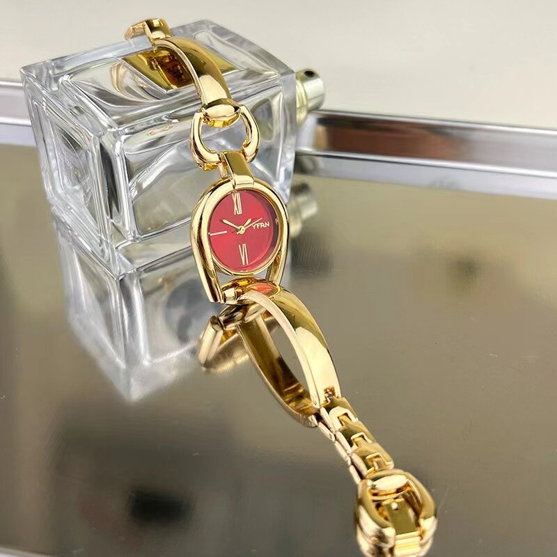 Jam tangan wanita quartz populer, jam tangan gelang tekstur mode, jam tangan Aloi