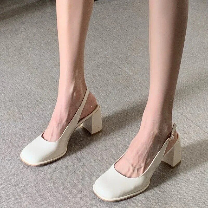 2024 Sommer Design Frauen Sandale Mode Schmal band Kleid Square Heel Schuhe Damen Outdoor Lack leder Mary Jane Schuhe