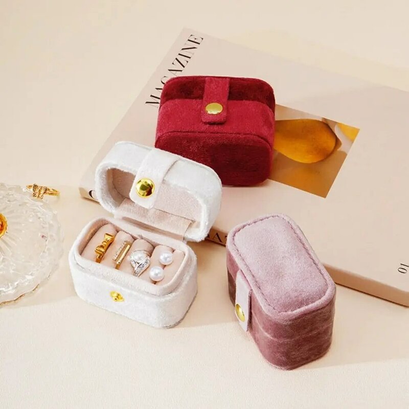Portable Plush Velvet Jewelry Box para Mulheres, Flanela Travel Storage Case, Jewelry Organizer