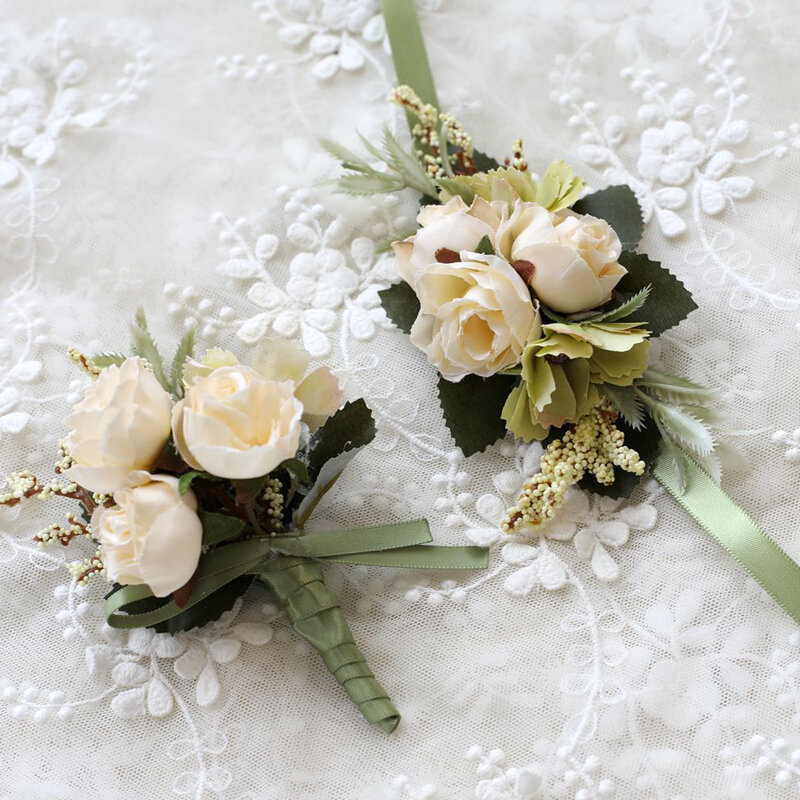 Bukiecik na nadgarstek panny młodej druhna sztuczna róża 3 głowy jedwabne opaska na rękę z kwiatem ślubne na przyjęcie wstążka bransoletka biżuteria