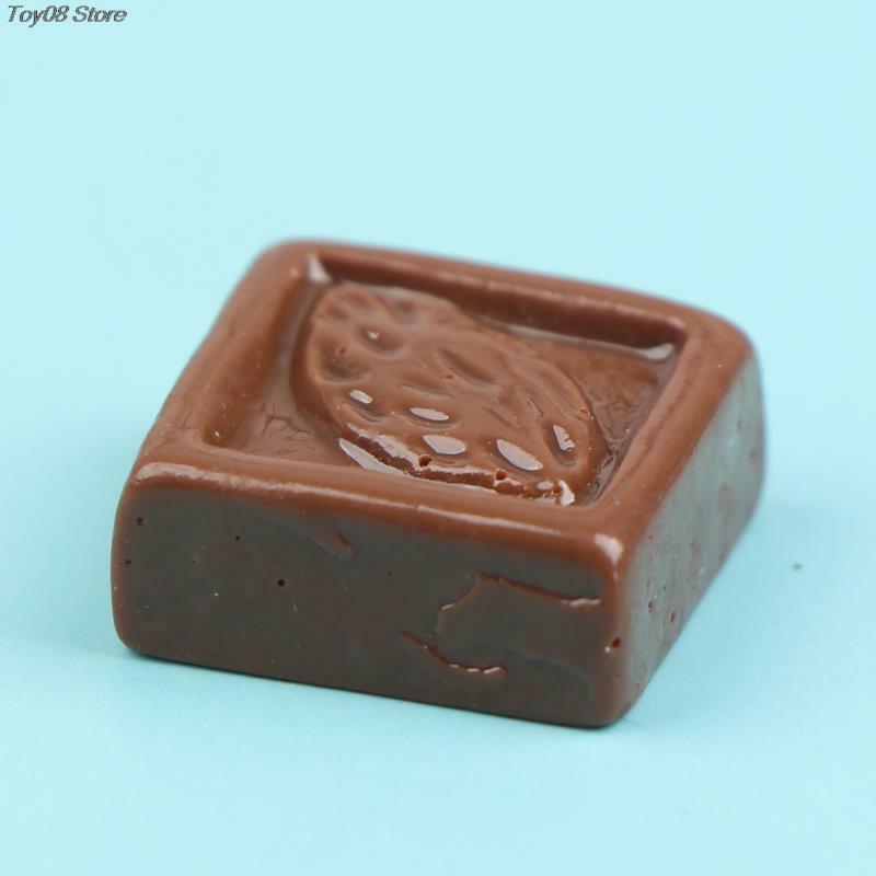 10 Buah Miniatur Rumah Boneka Kopi Cokelat Makanan Ringan Kotak Permen Berpura-pura Bermain Makanan Resin Aksesori Diy Gaya Yang Berbeda Cokelat