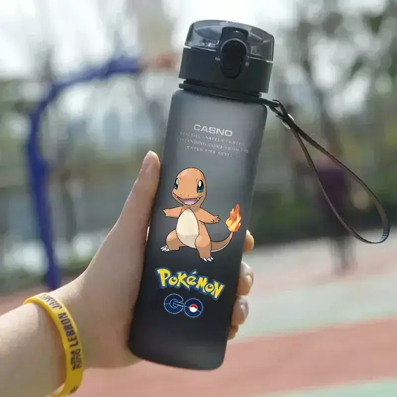 Pikachu dla dorosłych sportowa butelka na wodę o dużej pojemności 560ML kubek na wodę Pokemon przenośny plastikowy Kawai z tworzywa sztucznego