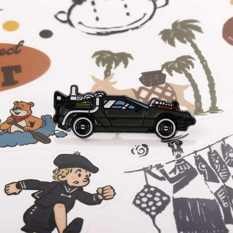 Kreskówka ikona samochodu broszka na kołnierz przypinka emaliowane broszki samochodowe przypinki śmieszne broszki klapa broszka