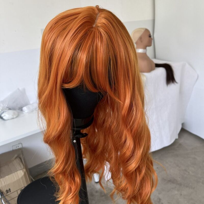Wig kostum wanita rambut tahan panas, rambut palsu dengan poni panjang bergelombang oranye
