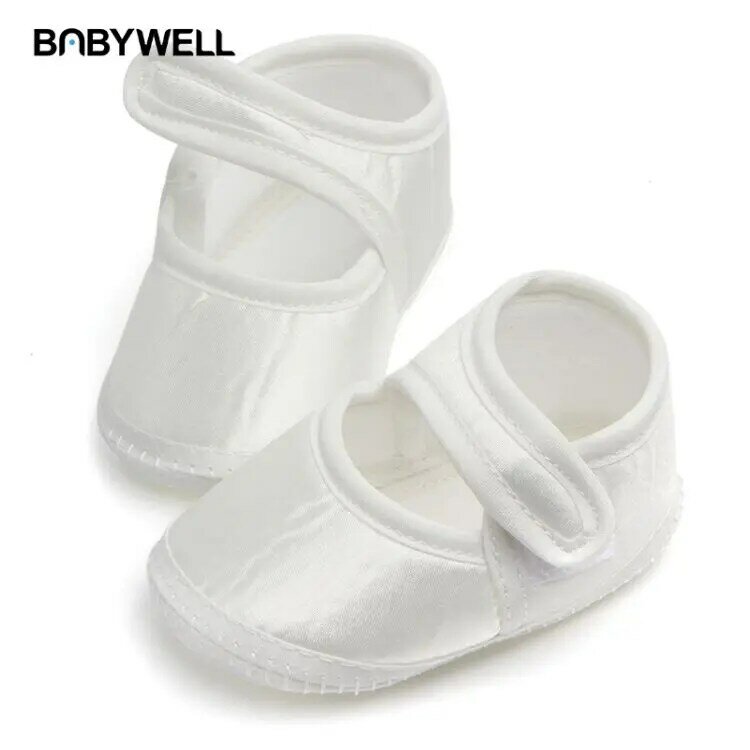 小さなプリンセスの柔らかい綿のベビーベッドの靴、かわいい、愛らしい、新生児、赤ちゃんの女の子、白