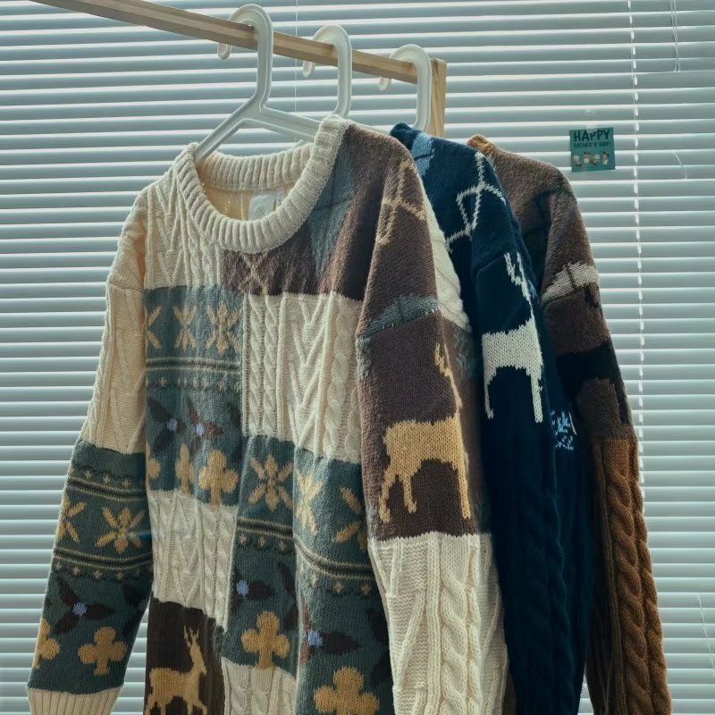 Suéter Retro americano para hombre, tendencia de moda de invierno, suelto, Casual, costura, contraste de Color, masa frita, giros, suéter, abrigo