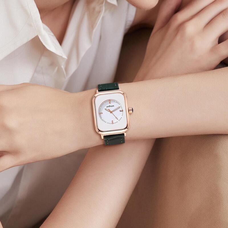 Jam tangan wanita elegan jam tangan kasual Dial persegi panjang wanita dengan tali kulit imitasi pergerakan Quartz modis untuk wanita