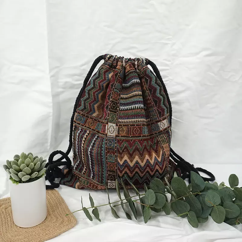 2024 damski plecak z tkaniny cygańska cygańska cygańska Boho Chic aztecka Ibiza plemienna etniczna chata miękki brązowy torby plecak ze sznurkiem