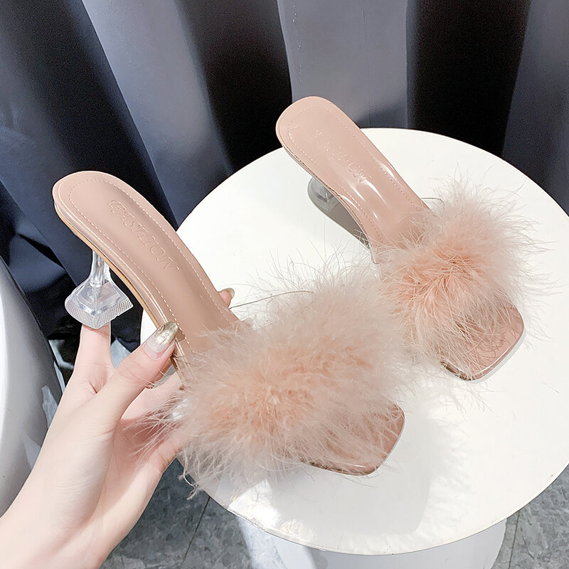 Zapatillas de tacón alto transparente para mujer, sandalias de felpa de una línea, edición coreana dulce, verano, 2024