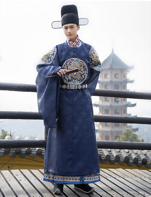 W chińskim stylu Hanfu szata męska i damska starożytna tradycyjna haftowana szata z okrągłym dekoltem chińska królowa i król przebranie na karnawał Hanfu Plus Size