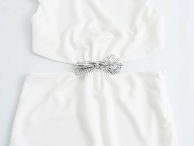 Donne 2024 New Chic Fashion Backless Soft Touch Jewelry bow style Mini Dress abiti femminili Vintage robe Vestidos