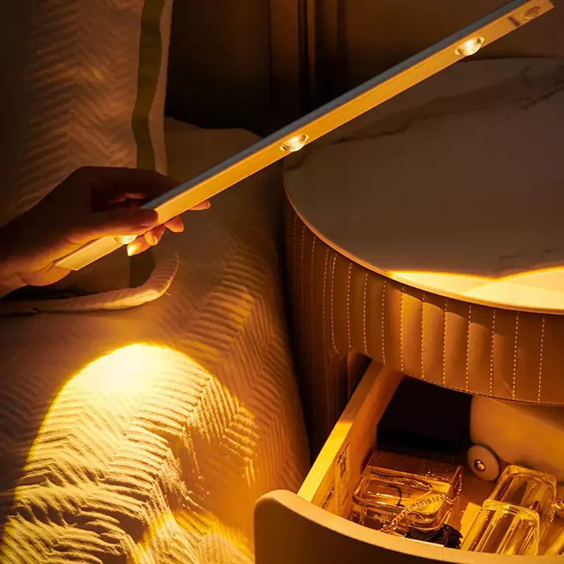 Lampa z czujnikiem ruchu lampa czujnik LED bezprzewodowa Ultra cienka lampa USB do szafki kuchennej szafa sypialniana oświetlenie nocne