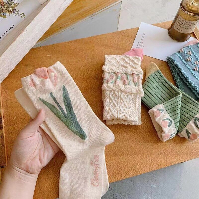 Neue Frauen Socken koreanischen Stil Blumen trend lässige Baumwoll socken Mädchen Rüschen Rüschen niedlich süß atmungsaktiv Kawaii Mid-Calf Socken