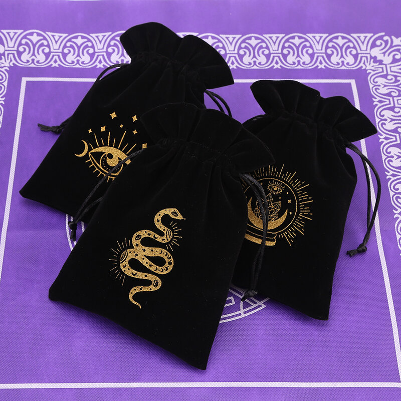 Bolsa de almacenamiento de Tarot de terciopelo negro piezas, Mini paquete con cordón, bolsa de cristal de adivinación de bruja, soporte para dados, juego de mesa dorado