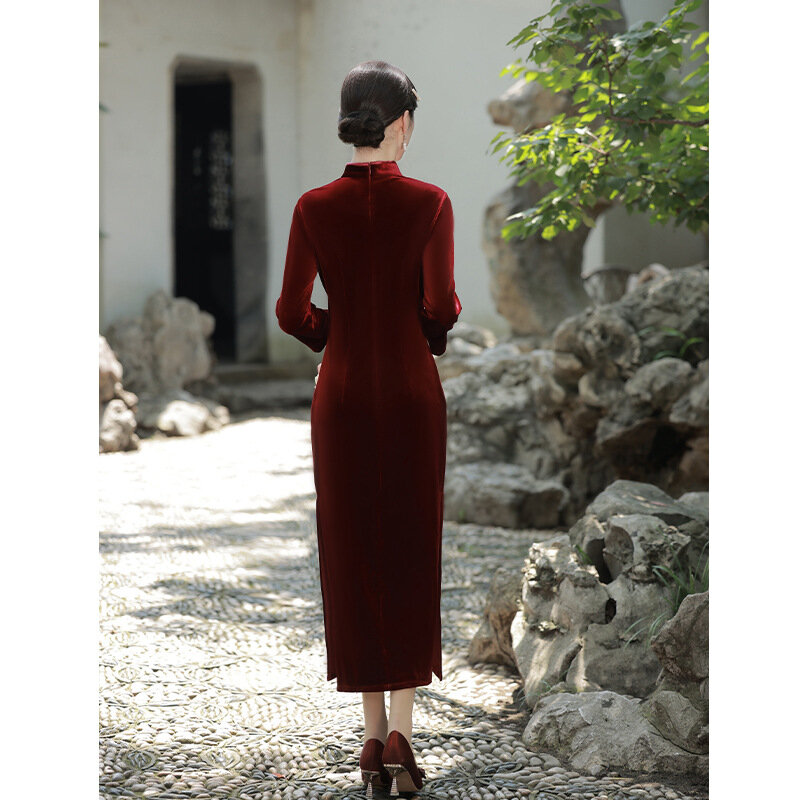 الرجعية النمط الوطني منتصف العمر والمسنين المرأة كبيرة الحجم شيونغسام 2022 شتاء جديد سميكة الصينية التقليدية فستان