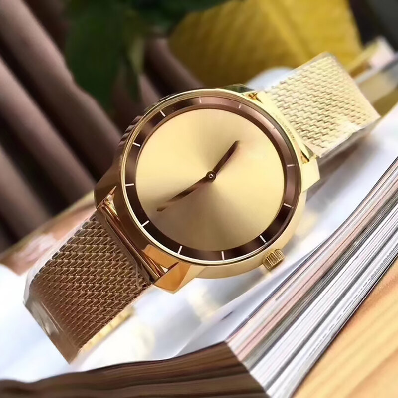 Jam tangan merek klasik Pria Wanita Pasangan kekasih baja nirkarat gelang logam jam kuarsa M7