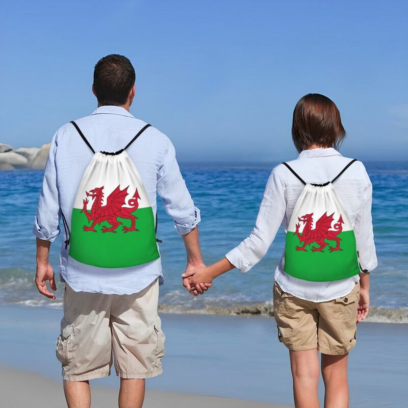 Benutzer definierte Flagge von Wales Kordel zug Tasche für das Training Yoga Rucksäcke Männer Frauen walisischen Drachen Sport Gym Sackpack