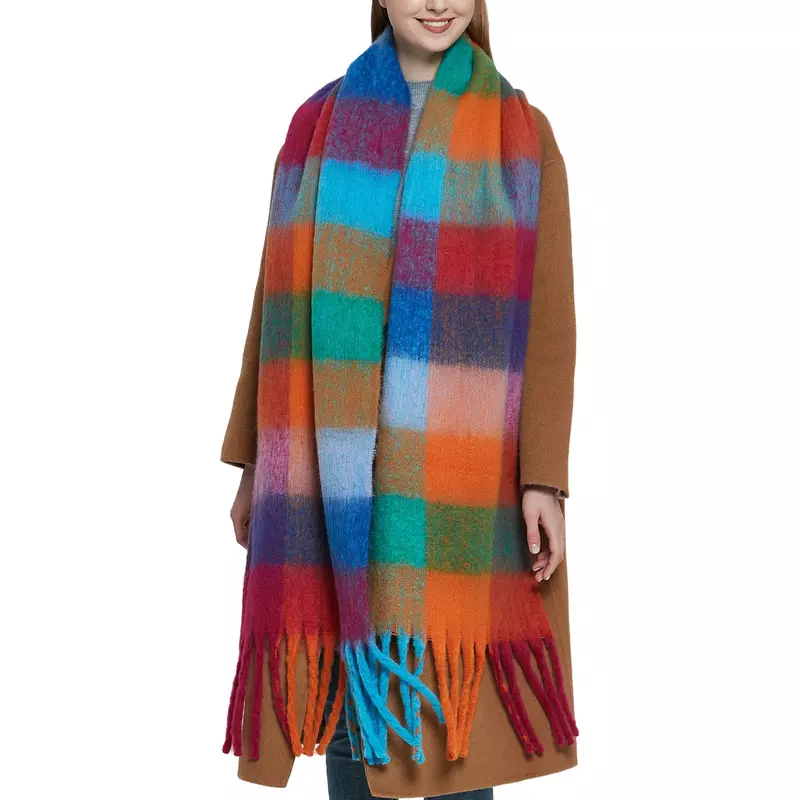 ผ้าคลุมไหล่ของผู้หญิงผ้าขนแกะเทียมสีสันสดใสผ้าพันคอมีพู่นุ่มสไตล์ยุโรปฤดูใบไม้ร่วงและฤดูหนาว