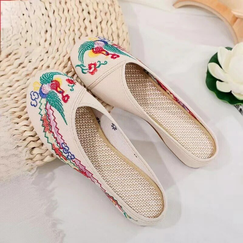 New Women's Summer Baotou Embroidered Low Heel Canvas Slippers Soft Sole Non Slip Home Slippers Free Shipping Outdoor Slippers