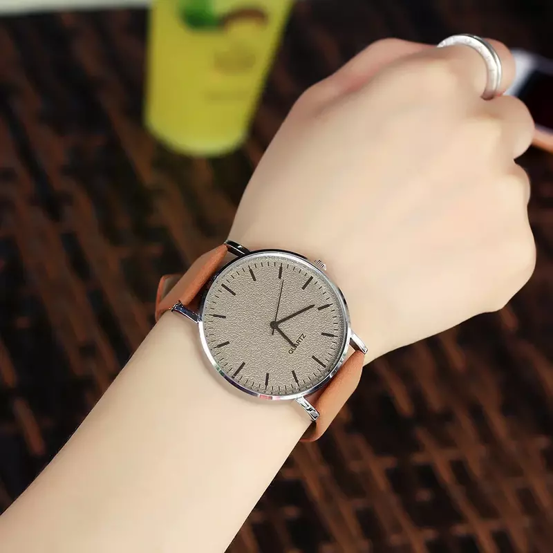 女性用レザークォーツ腕時計,シンプルなスタイルの腕時計