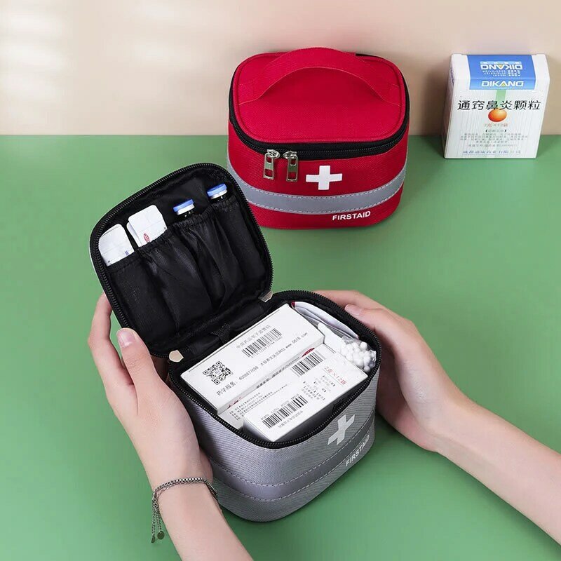 กระเป๋าเก็บยาแบบพกพากระเป๋าฉุกเฉินสำหรับรถยนต์กระเป๋าเก็บยา kotak p3k สำหรับใช้ในบ้าน