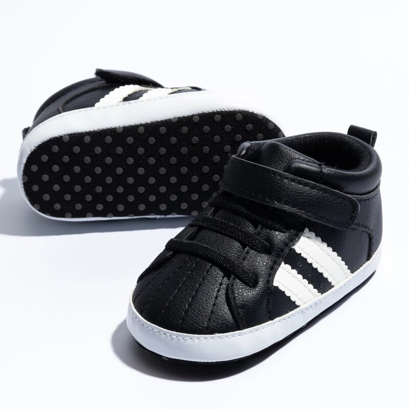 Sapatos esportivos clássicos para bebê menino e menina, sola macia, couro PU, antiderrapante, First Walker Crib, tênis casuais