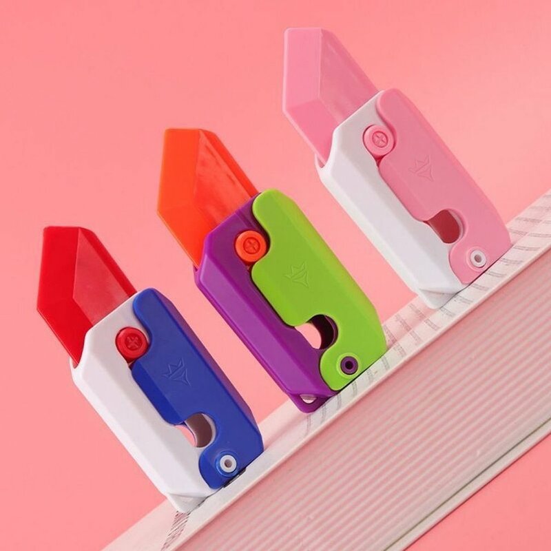 2023 Hot Sales 3D Carrot Gravity Knifes Toys Decompression Push Card Toy 3D Printing Gravity Knife Carrot Knife Kids Toys Gifts