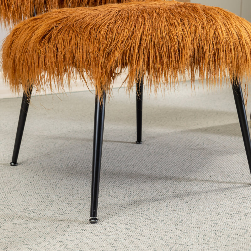 Karmelowe puszyste tapicerowane szerokie sztuczne futro pluszowe krzesło akcentujące bez ramienia i zestaw otomana do salonu, nowoczesny wygodny Ch z połowy wieku