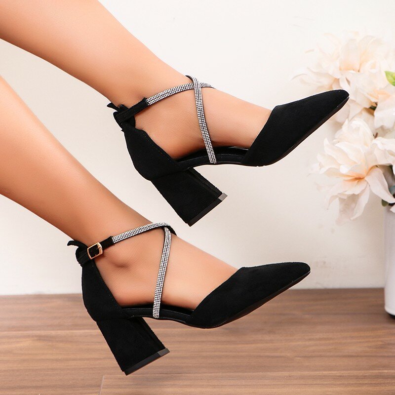 Zapatos de tacón cuadrado para mujer, calzado Sexy con punta puntiaguda, y boda para fiesta, color negro, novedad de verano, 2024