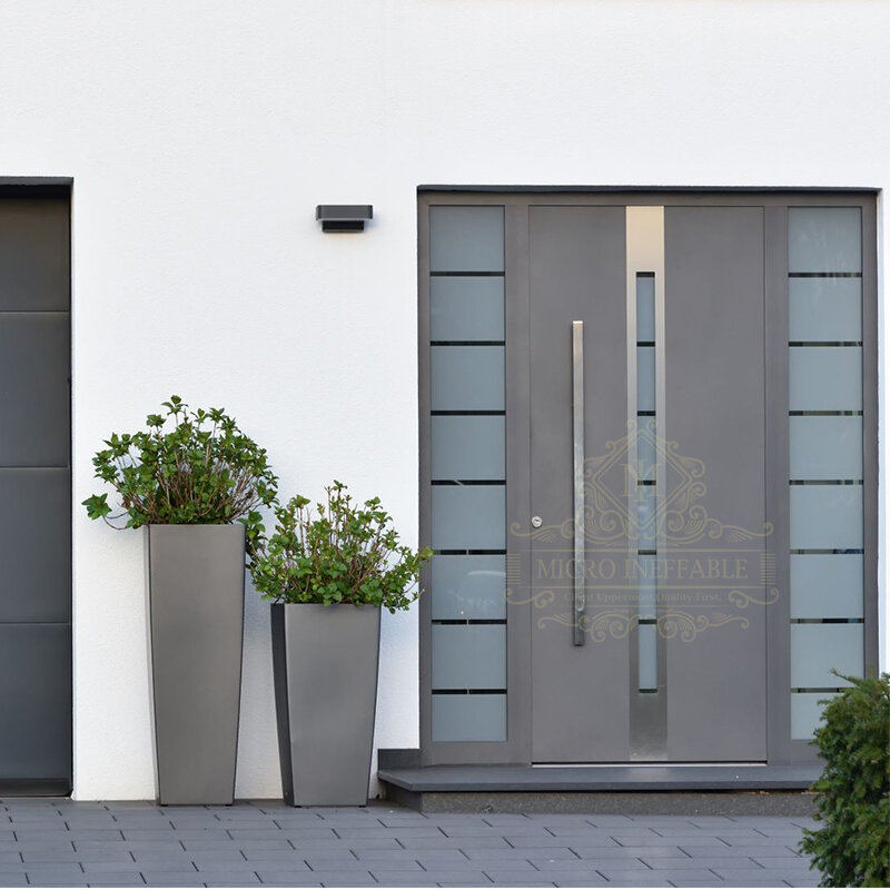 Aluminiowe drzwi zabezpieczające Przednie wejście obrotowe Dostosowane drzwi Projekt mieszkaniowy Europa dla gospodarstw zewnętrznych