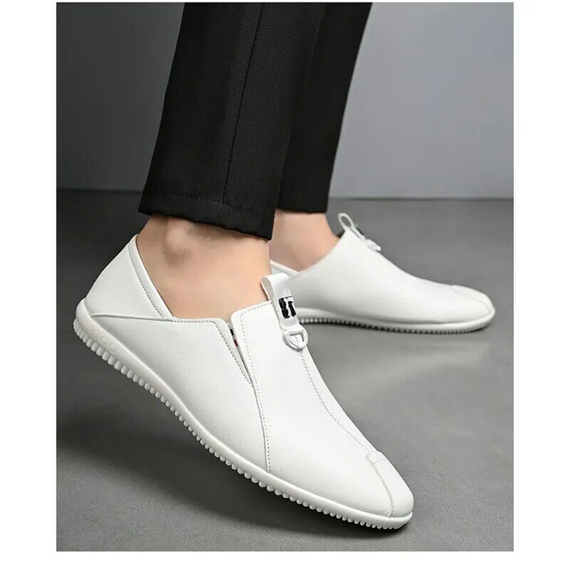 Nowe, designerskie męskie mokasyny w jednolitym kolorze, wiosenne jesienne płaskie, miękkie skórzane buty męskie Casual dla mężczyzn skórzane buty