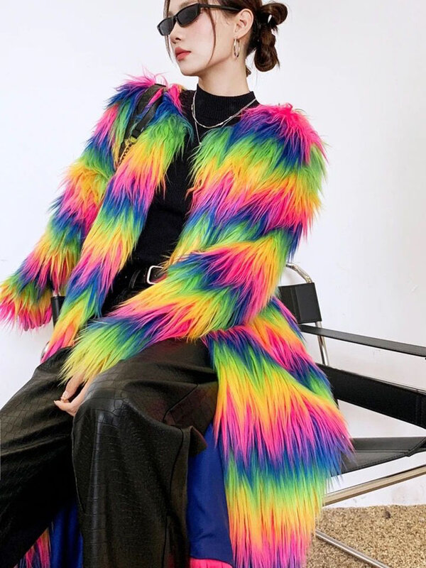 Модное пушистое пальто ZADORIN из искусственной овечьей шерсти, женская зимняя куртка радужного цвета из искусственного меха для женщин, очень длинный Тренч, меховые пальто 2024