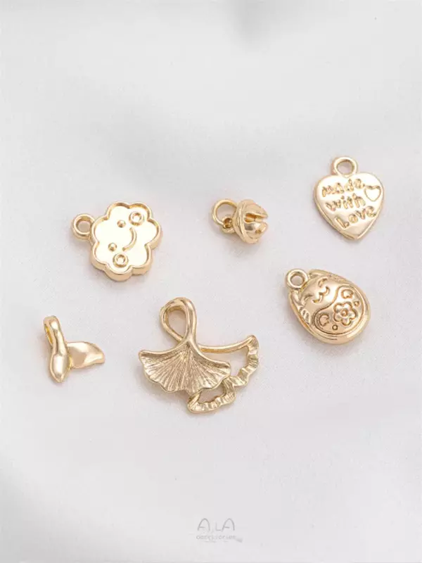Pendentif coeur de pêche anglais, enveloppe en or 14 carats, queue de poisson nuage, cloche de cuir chevelu abricot, chat chanceux, bijoux faits à la main bricolage, breloques