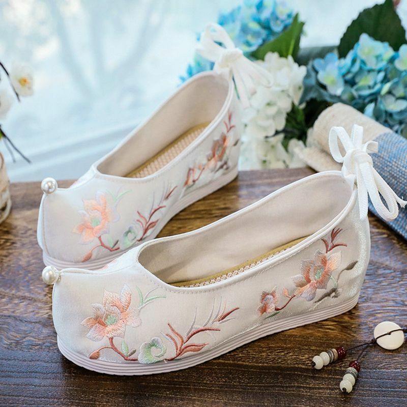 Chinese Style Hanfu Shoes Ancient Style Embroidered Shoes Elevated Inner Height Ancient Folk Dance Hanfu Element Shoes