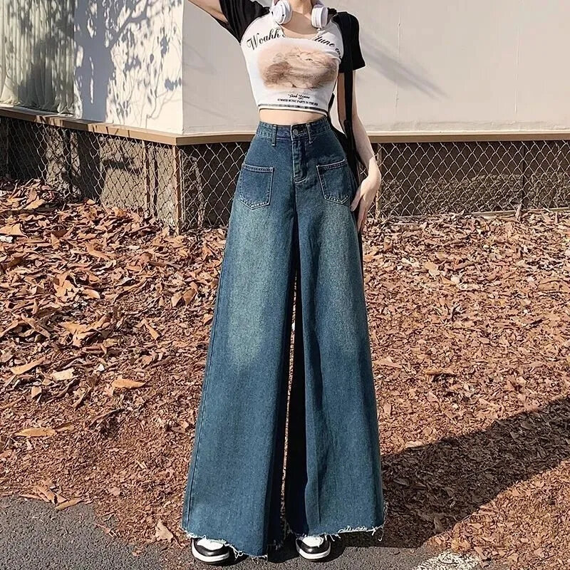 2023 modische Retro-Stil Jeans mit weitem Bein Damen Frühling Herbst hohe Taille über Fleisch zeigen dünnes Design fühlen sich große Horn hose