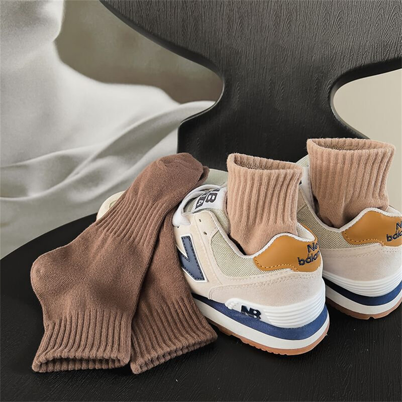 Women'S Cotton Socks Solid Color Autumn And Winter Average Size Socks High-Quality Polyester Black Sports Soft Versatile Socks