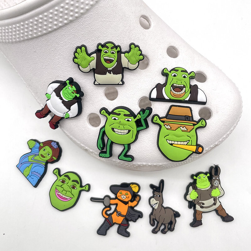 Gorące 14 szt. Shrek i Shrek uszy buty Charms zestaw krokodyle piękne akcesoria chodaki sandały buty ogrodowe śmieszne Jibz dla chłopców prezenty