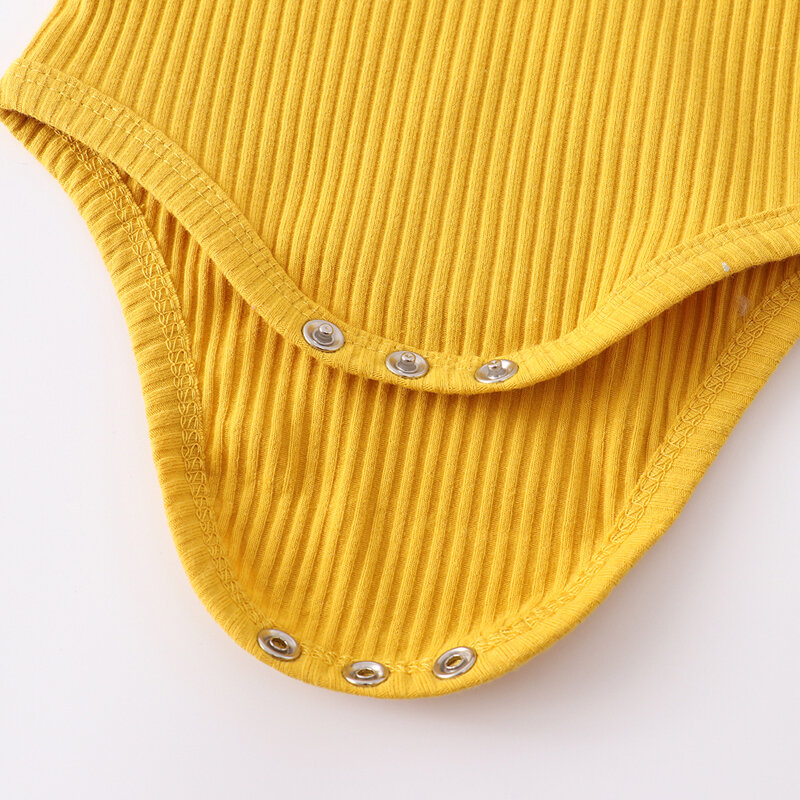 Jesienna nowonarodzona dziewczynka ubranka modne zestawy urocze falbany kwiecista długa rękaw żółte kwiaty długie spodnie na głowę stroje dla niemowląt