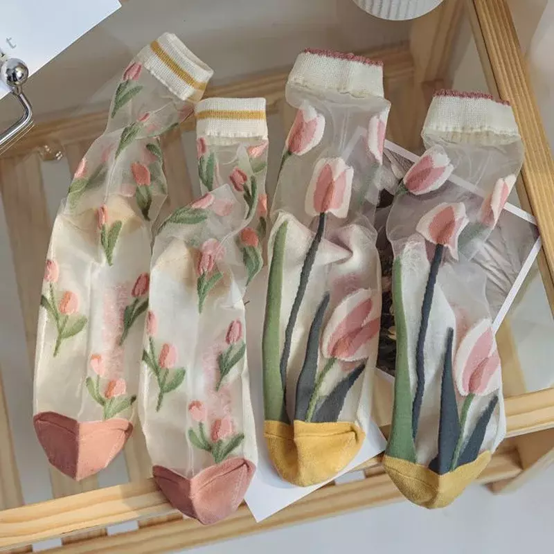 Ultra dünne transparente Kristalls eide Socken Frauen Mode Sommer Harajuku Crew Socken Retro Blume Streetwear elastische lange Socken