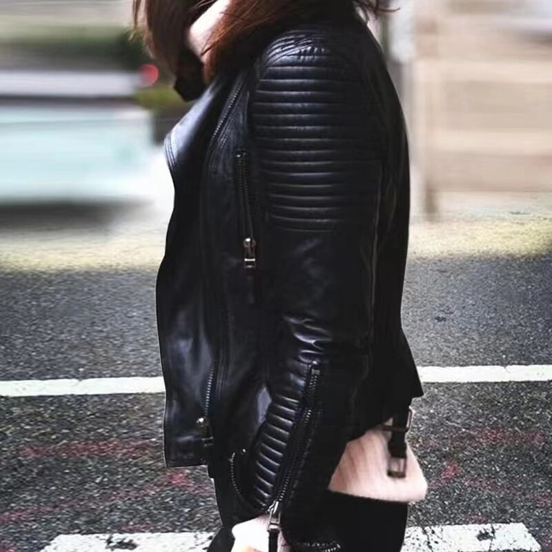 Куртка-бомбер женская демисезонная, из искусственной кожи