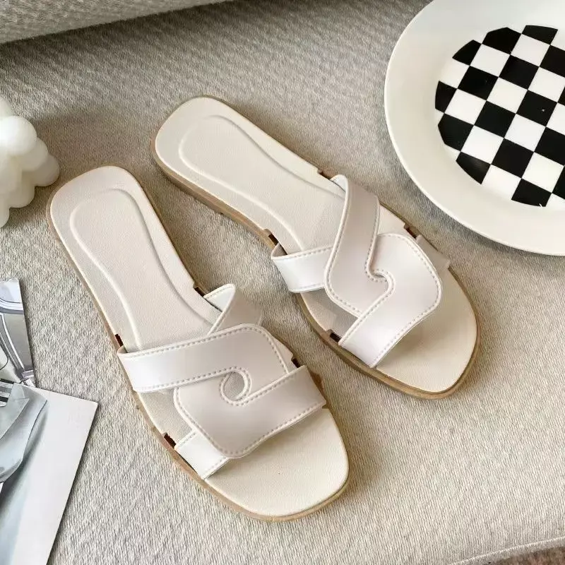 Weiße Damen Hausschuhe und Damen Sandalen braun Rutschen offene Zehen außerhalb Indoor flache Schuhe am Strand schwarz Großhandel neue Mode b
