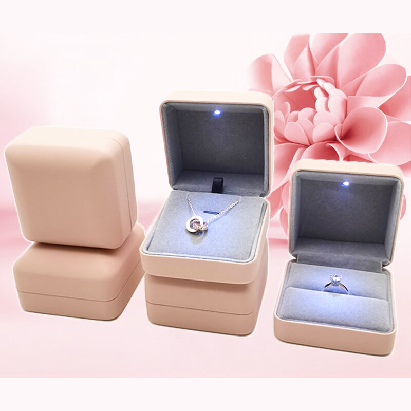 Nuovo portagioie a luce LED sapone rosa anello orecchini ciondolo braccialetto organizzatore in pelle PU per scatola di immagazzinaggio di gioielli regalo di nozze