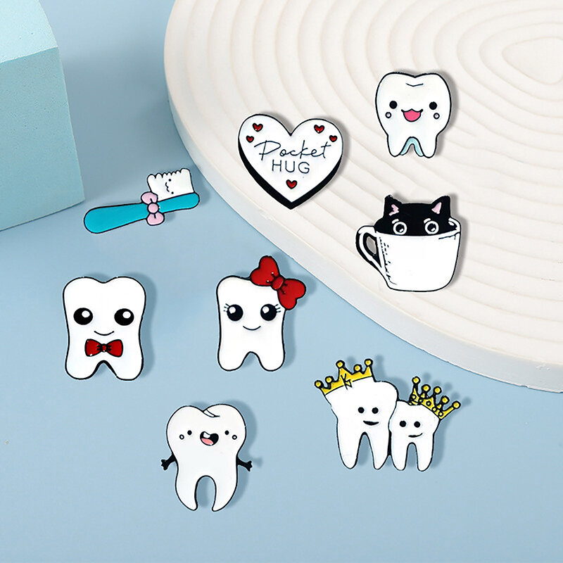 Bros Enamel gigi logam 24 jenis Pin lencana dokter gigi kartun lucu ransel mode Lapel pakaian hadiah perhiasan untuk anak-anak teman