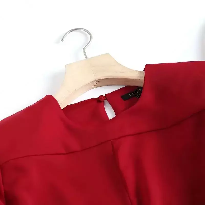 Camisa de manga comprida com design dividido para as costas feminino, temperamento coringa, textura suave, pulôver retrô, top chique, 2 cores, moda, 2023